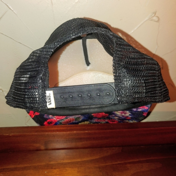 VANS "Galaxy Floral" Black Mesh Flowers Logo Patch Snapback Trucker Baseball Hat - Picture 6 of 15